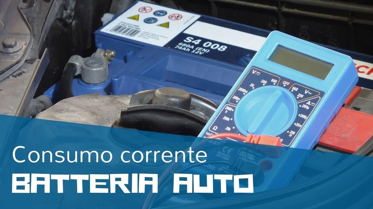 Come misurare il consumo della corrente della batteria dell'auto con il tester/multimetro